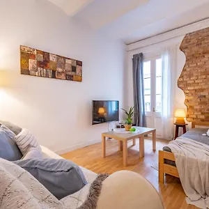 Acogedor En Serrallo Apartamento